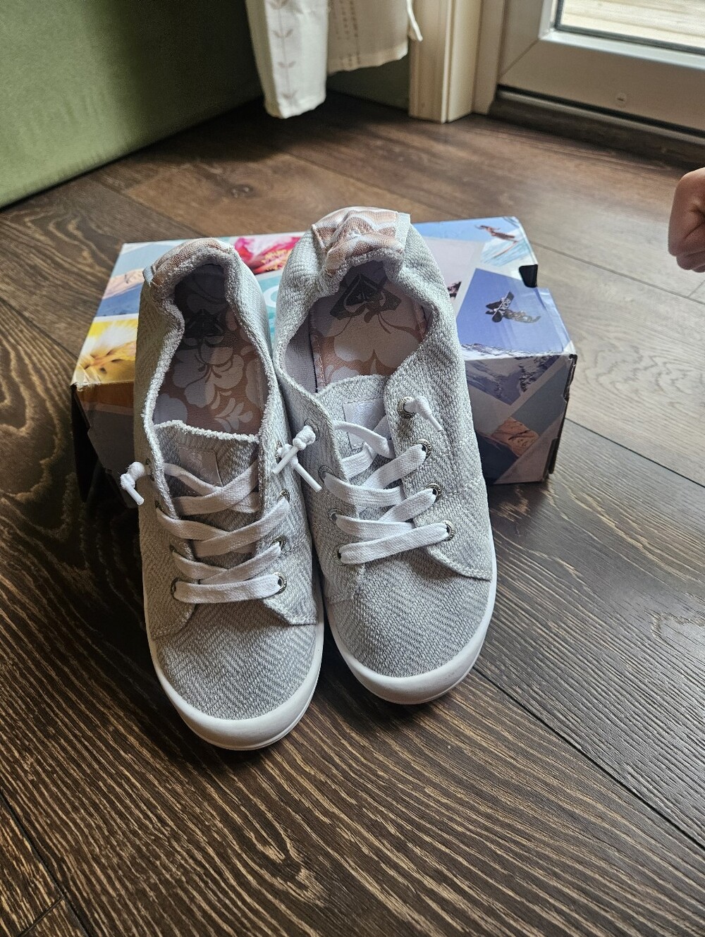 Womens Roxy Bayshore Sneakers - Picture 4 of 6